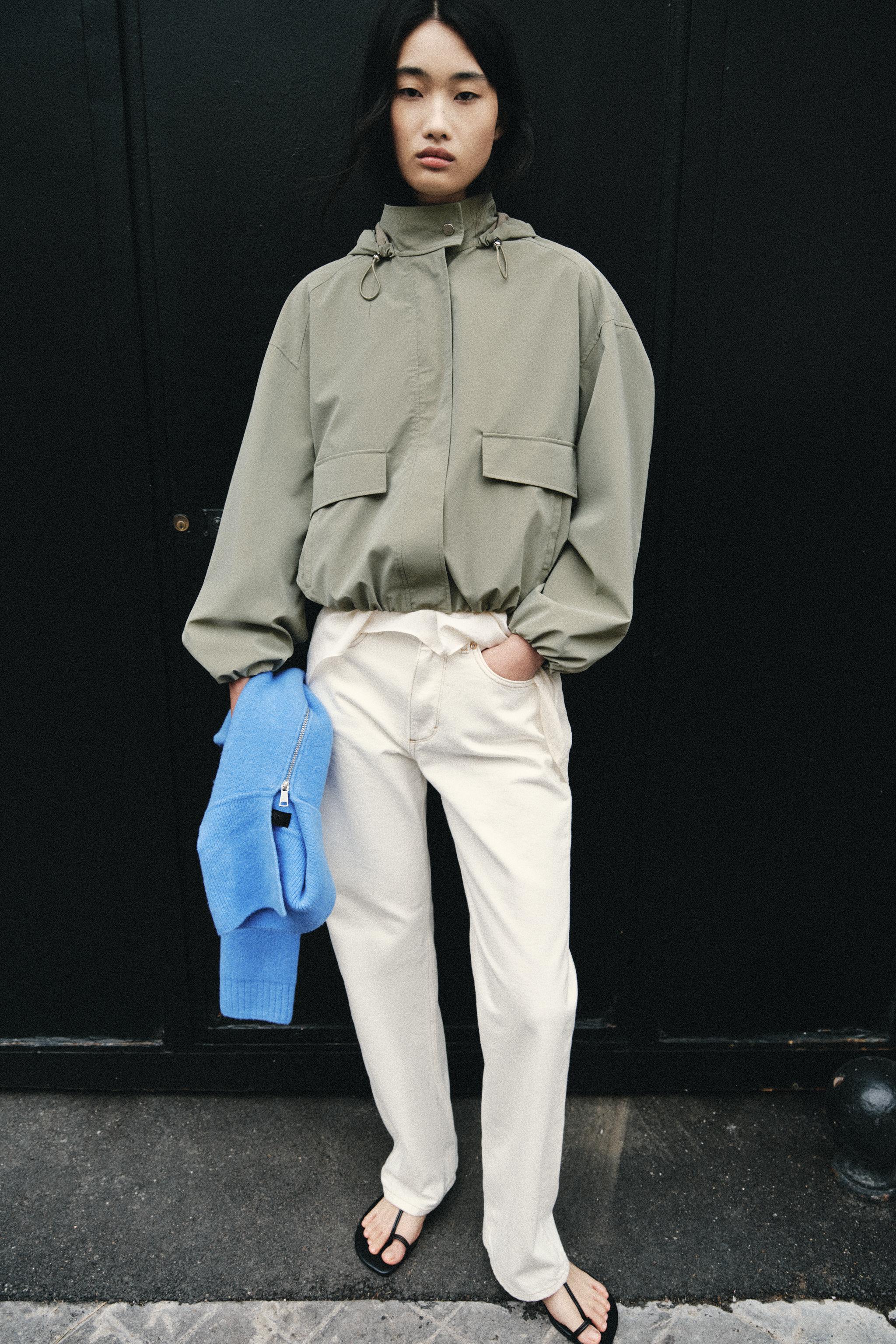 BLOUSON ENGOMMÉ À CAPUCHE